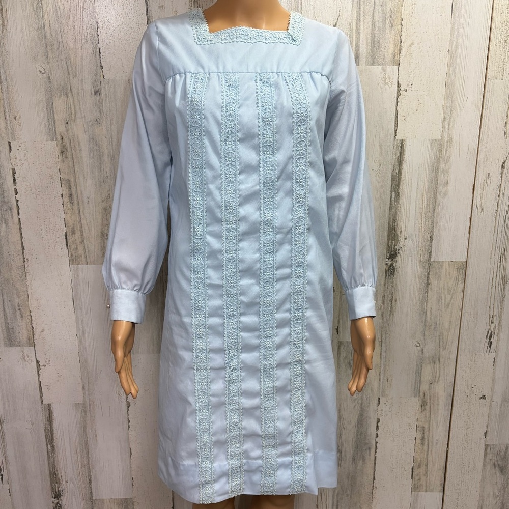 Vintage‎ Light Blue Lace Trimmed Dress